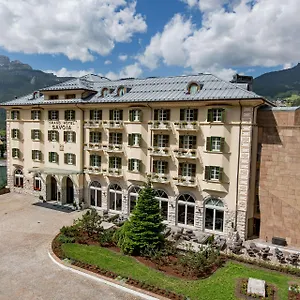 Grand Savoia Cortina D'ampezzo, A Radisson Collection Hotel Cortina dʼAmpezzo